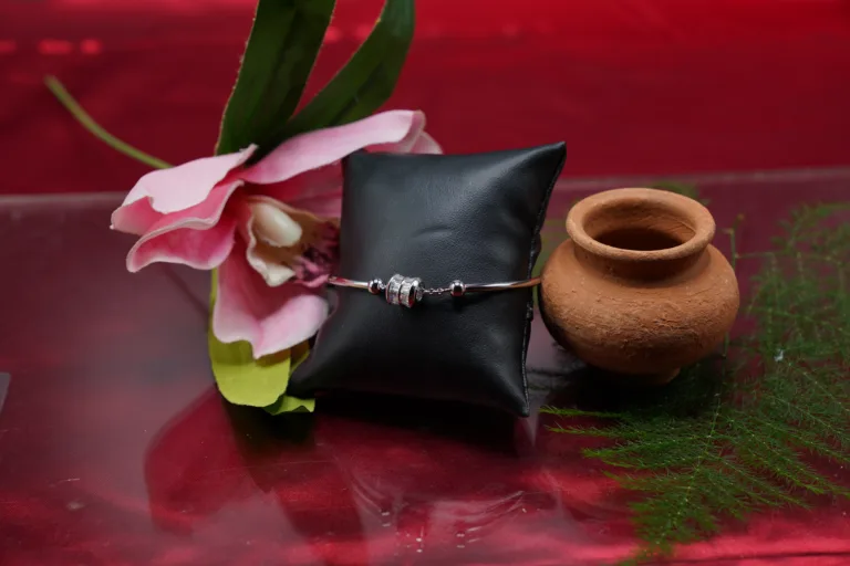 Dumbro Stone Silver Bracelet