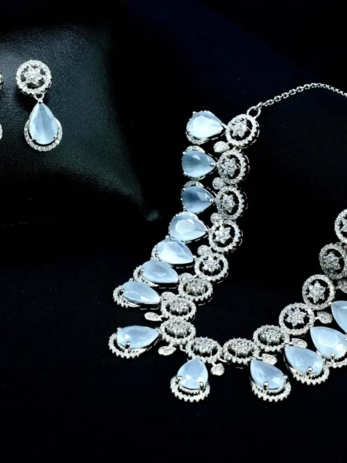 Royal choker set in English stones