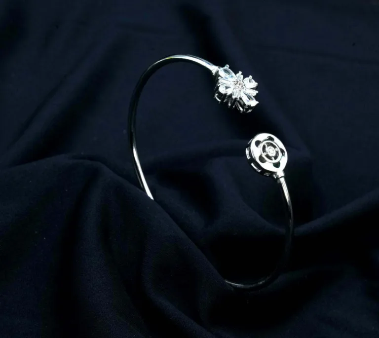 Silver Flower Stone Kada with Round Design