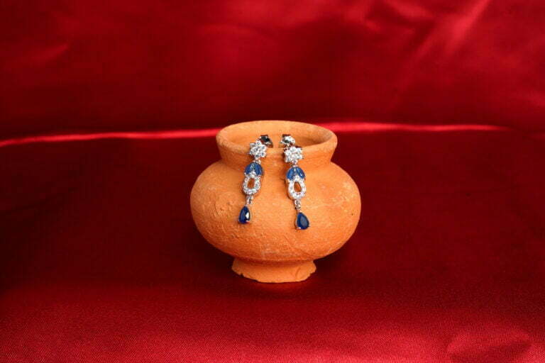 Classy designer pure silver long earing