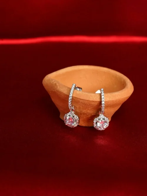 Halo drop long earring