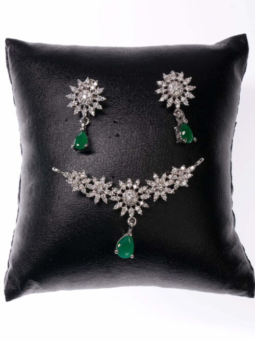 Bloom collection flower white stone and green bead set