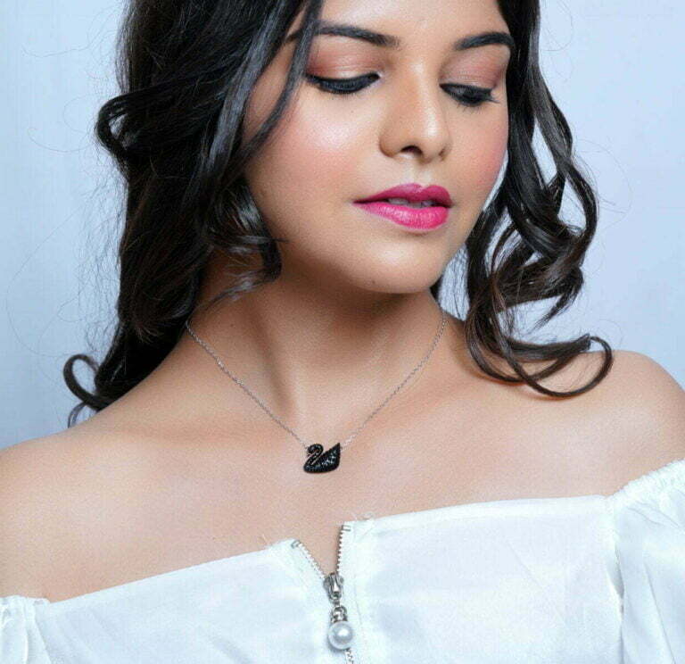 EXCLUSIVE Black SWAN PURE SILVER  CHAIN - Image 2