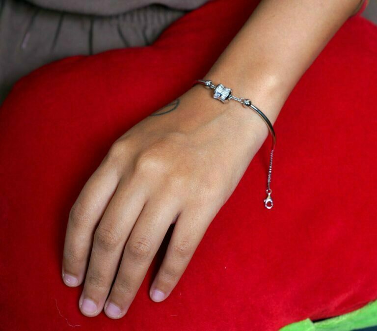 Dumbro Stone Silver Bracelet - Image 2