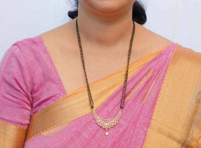 Gold plated double line leaf design mangalsutra - Image 2