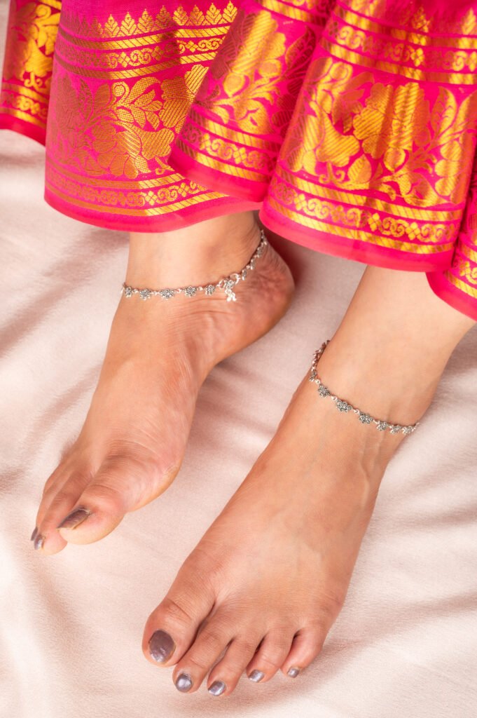 Pure Silver Marcasite stone flower payal