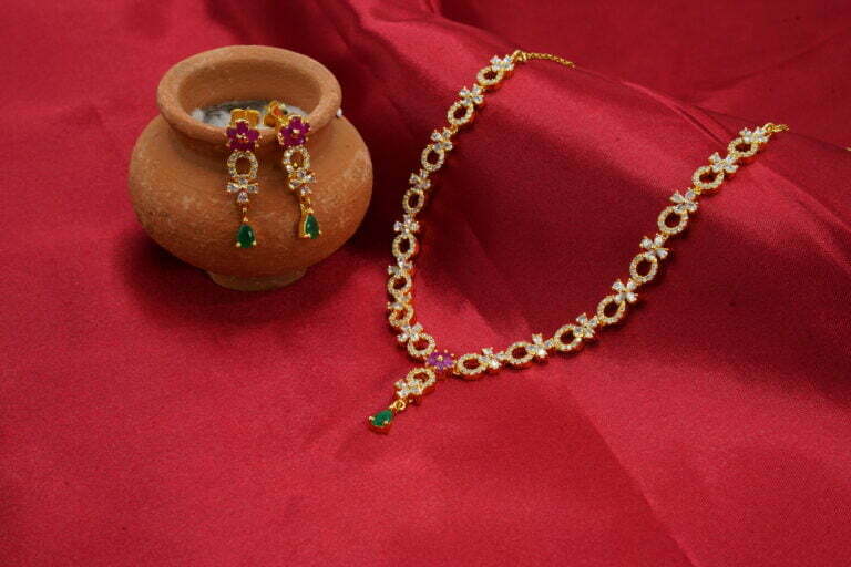 Gold plated flower necklace set