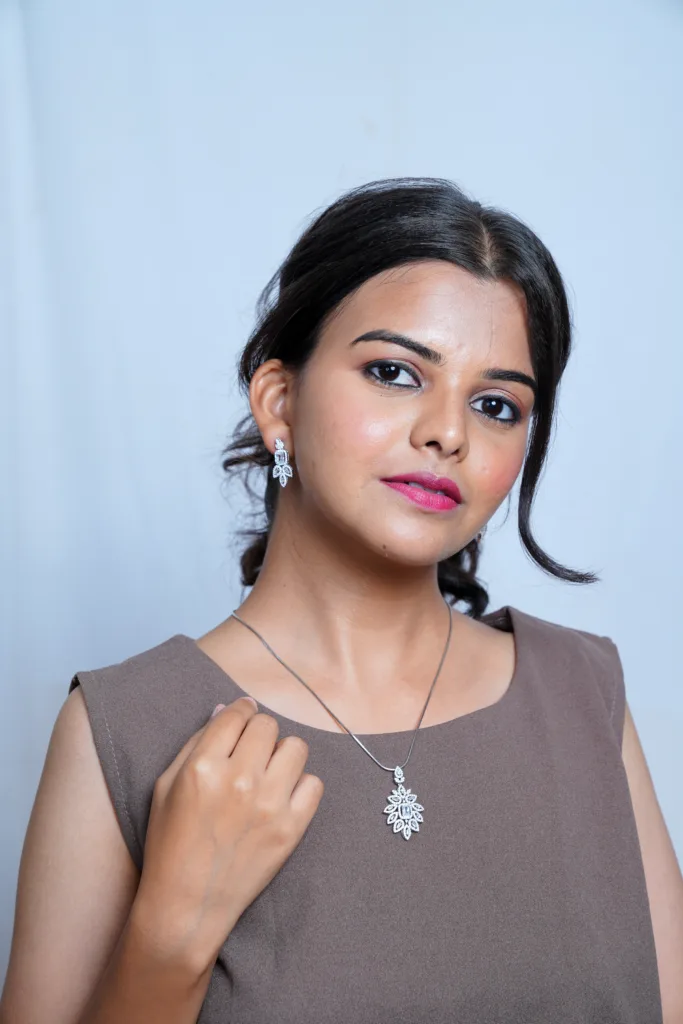 Exclusive royal party wear pendant set - Image 3
