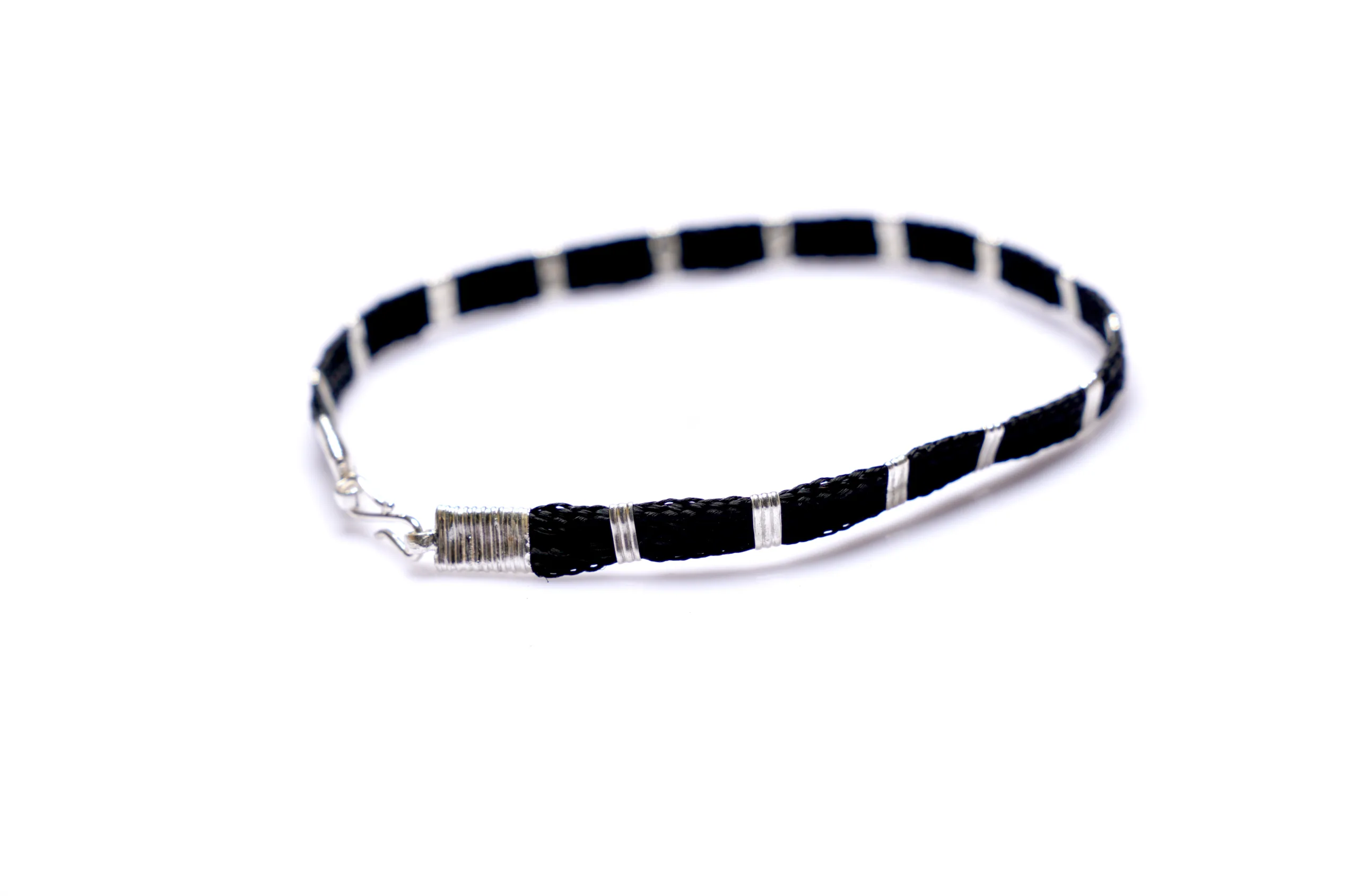 The Gulika Silver Thread Bracelet (Black) - Buy trendy bracelets online —  KO Jewellery