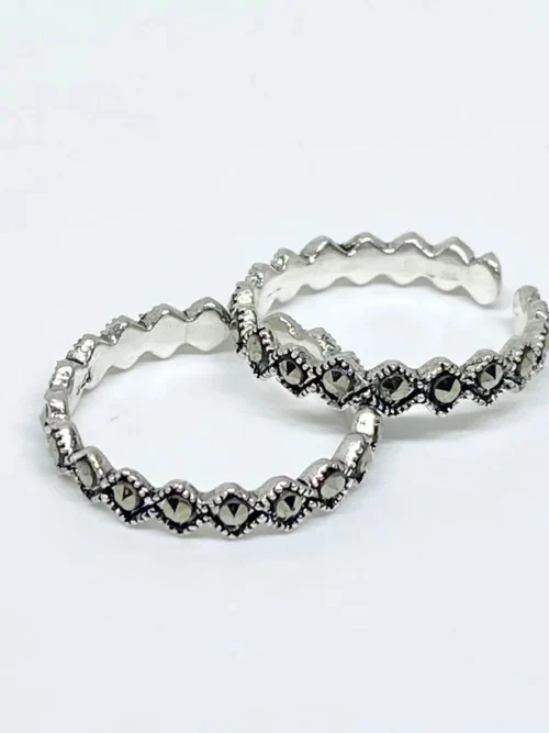 Marcasite band silver toe ring