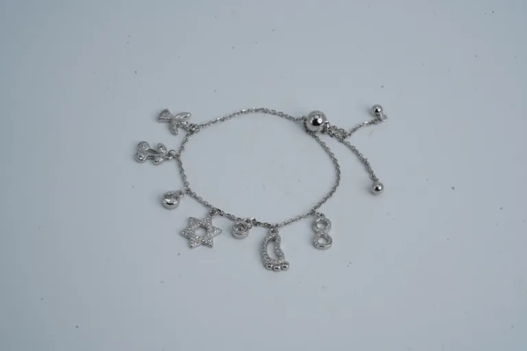 Star charm adjustable silver bracelet