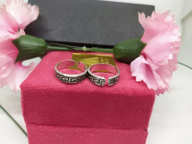 Oxidise tribal silver toe ring