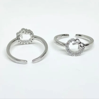 Silver Bow toe ring