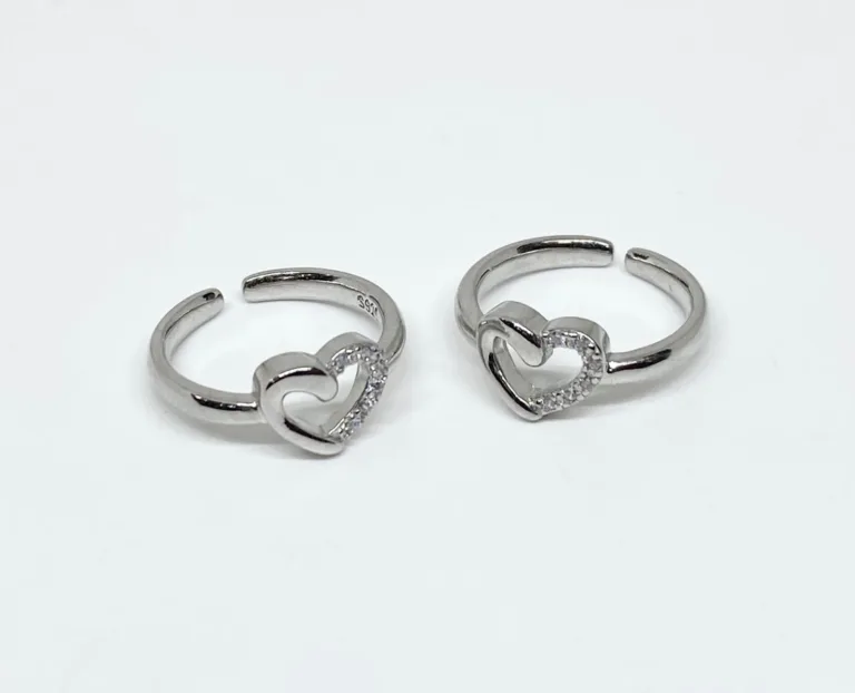 Heart shape silver toe ring