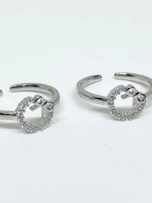 Silver Bow toe ring