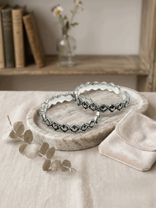 92.5 silver Marcasite Stone sleek  toe ring