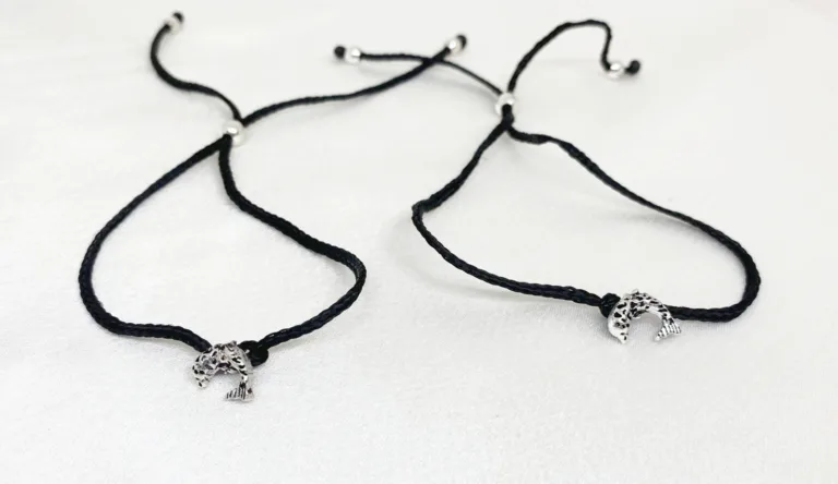 Dolfin black thread adjustable silver anklet