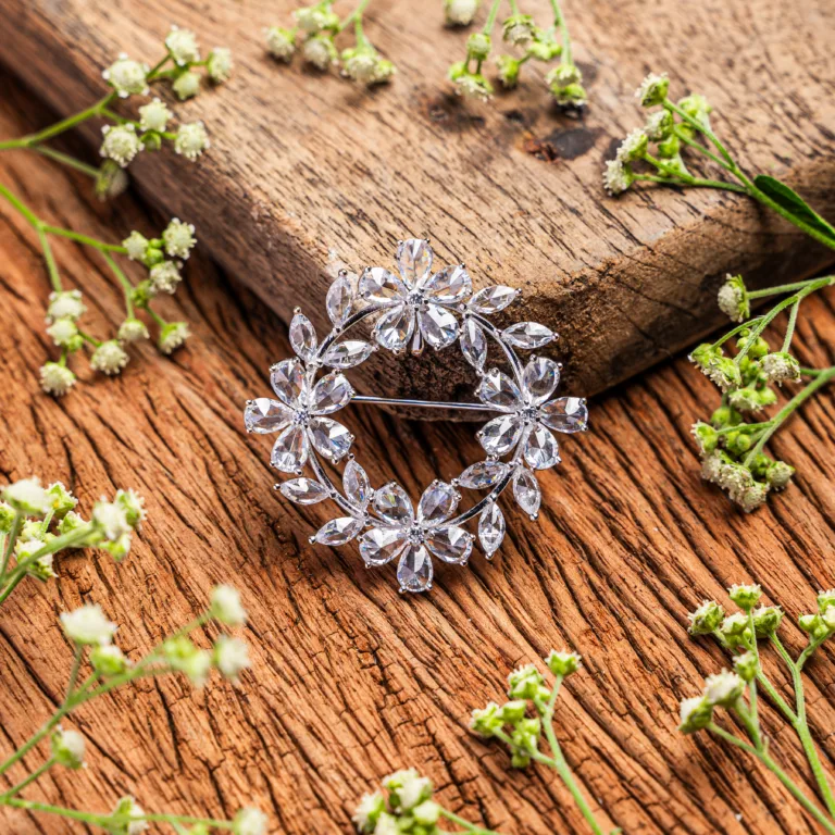 Pure Silver Flower Pattern Ad Broach