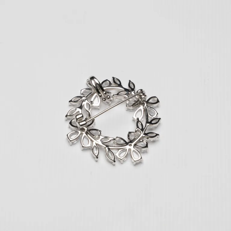 Pure Silver Flower Pattern Ad Broach - Image 2