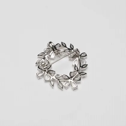 Pure Silver Flower Pattern Ad Broach