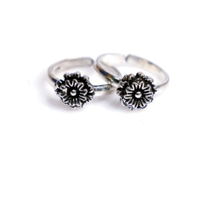 Pure Silver Double Layered Flower Toe Ring