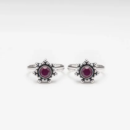 Pure Silver Round Shape Ruby Cut Stone Toe Ring