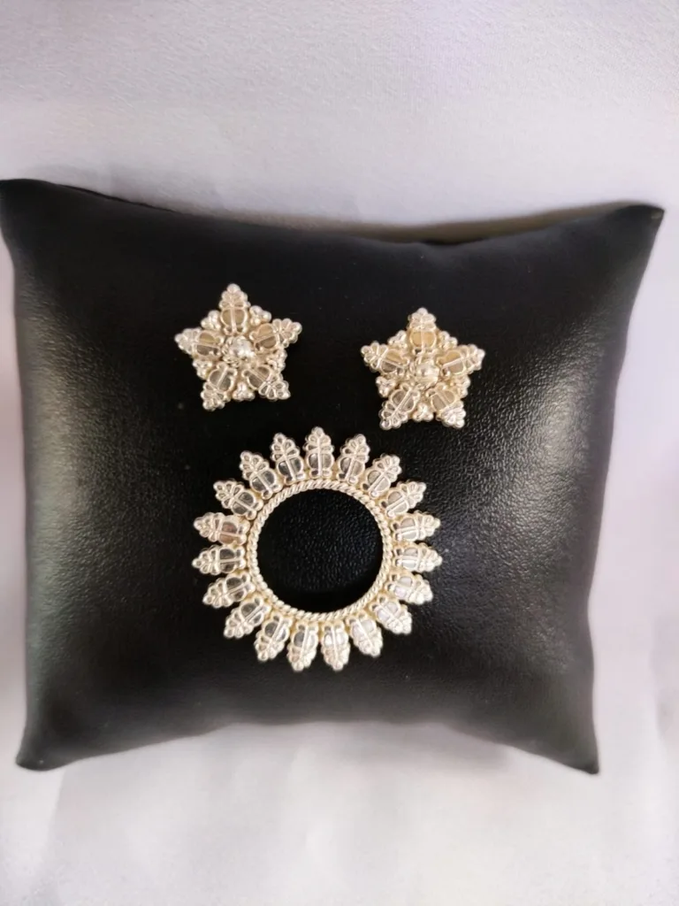 Pure Silver Snow Flake Pendant Set