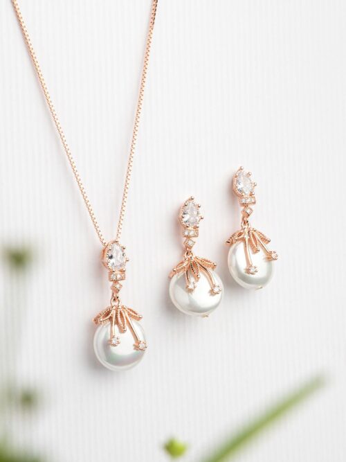 Pure Silver Rose Gold Designer Pearl Set