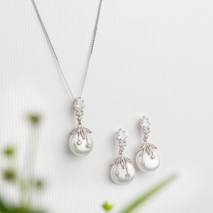 Pure Silver Designer Pearl Set