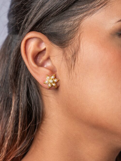 Pure Silver traditional Pearl Studs