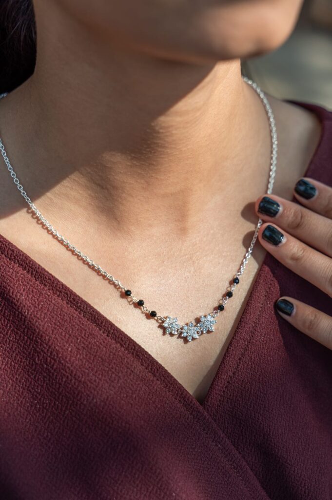 Pure Silver Nakshatra Pattern Design Mangalsutra - Image 3