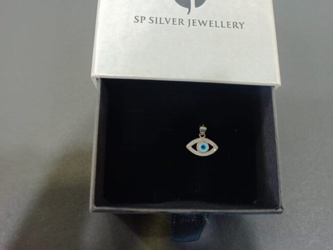 Pure Silver Evil Eye elegant pendant - Image 2
