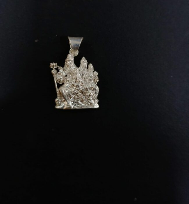 Pure Silver Lord Shiva With Godess Parvati & Ganesh , Kartikeya Pendant - Image 2