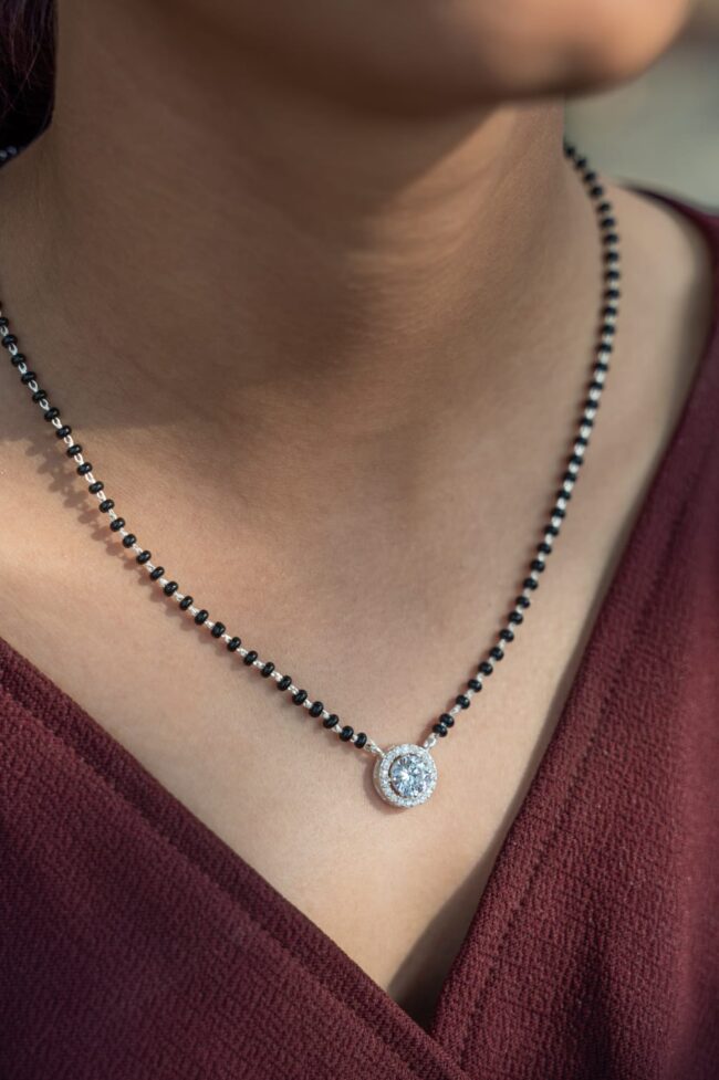 Pure Silver Kiara Advani Solitaire Mangalsutra - Image 3