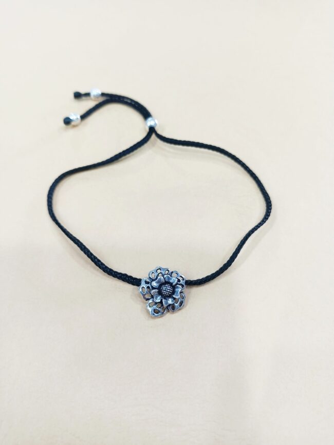 Flower Desiner black thread adjustable silver anklet