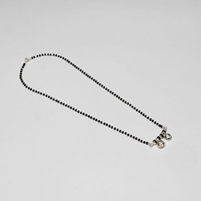 Silver  Daily Wear Mangalsutra With Cutting Vati Design - Image 2