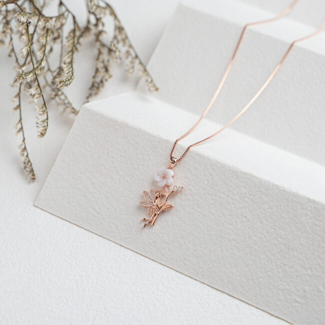 Rose Gold MOP Leaf Flower Pendant