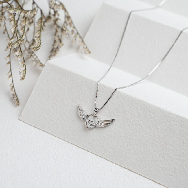 92.5 silver Heart and  Wing Chain Pendant