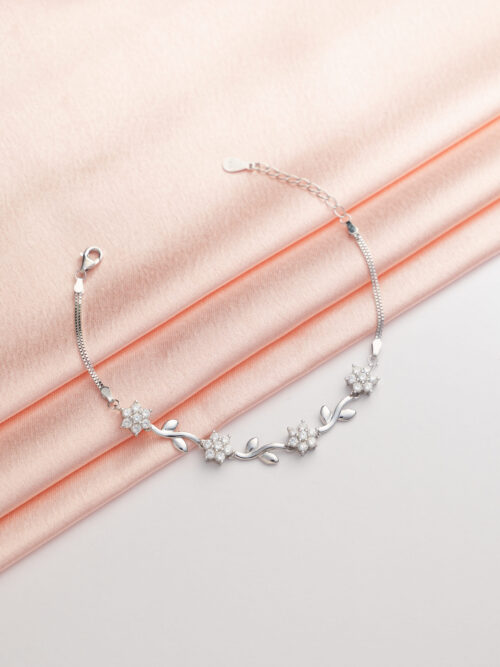 Pure Silver Elegant Nakshtra Leaf Bracelet