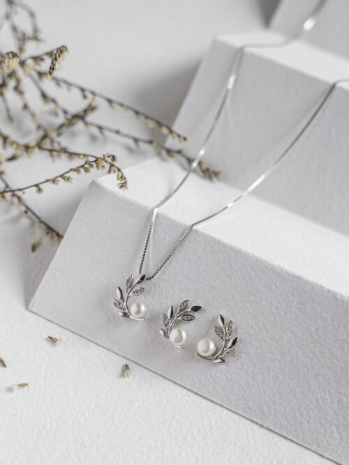Pure Silver Leaf With Pearl Set