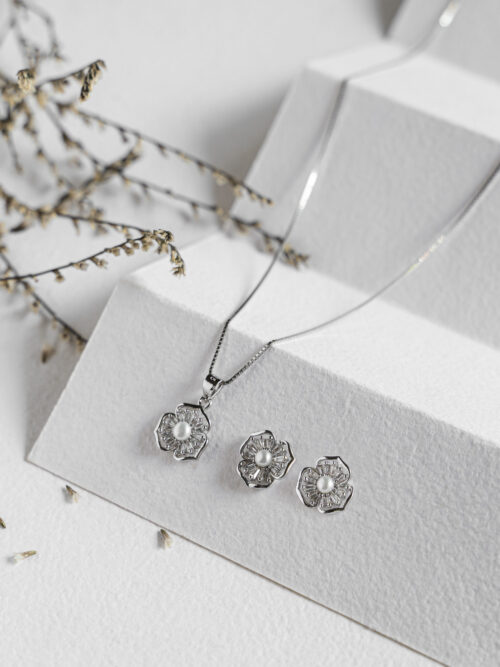 Pure Silver Flower Pearl Set