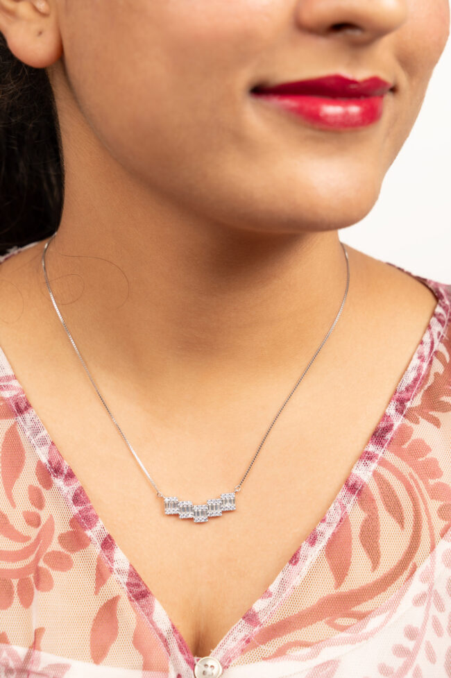 Silver Ladder Chain Pendant - Image 2