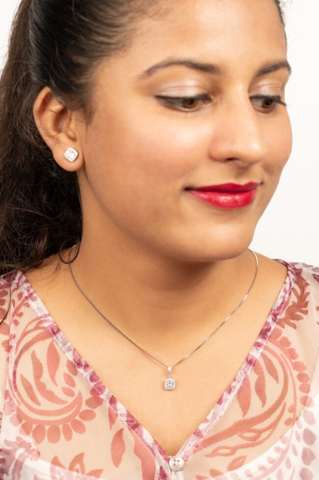 Pure Silver Soliter Box Chain Pendant Earring Set - Image 2