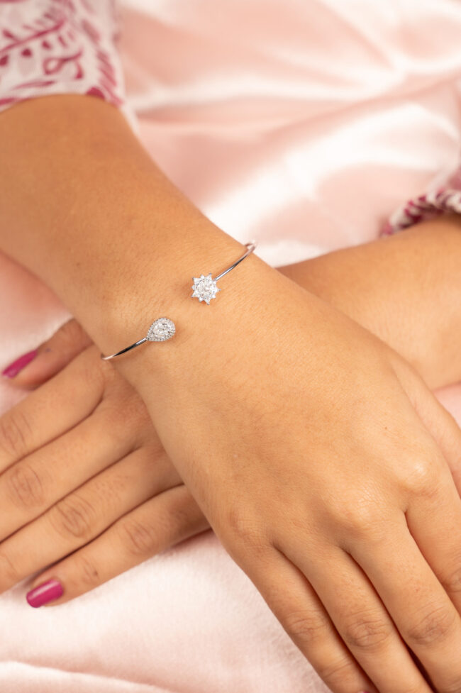 Pure Silver Flexible Ladies Kada