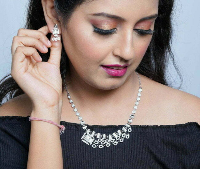 Box leaf Designed  Silver Necklace Set - Image 2