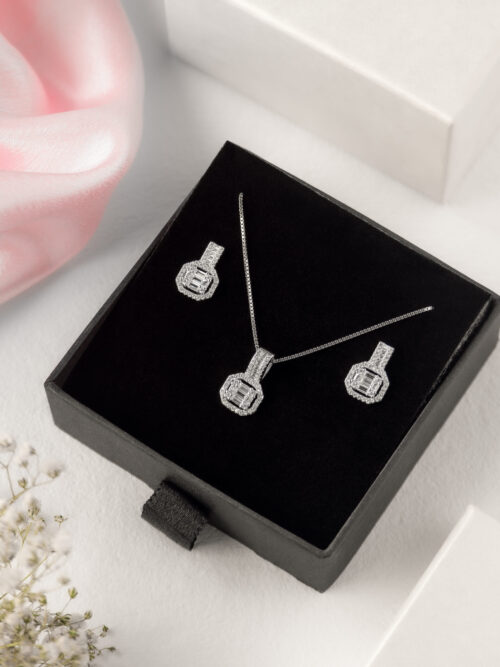 Pure Silver Exclusive Solitaire Pendant Set