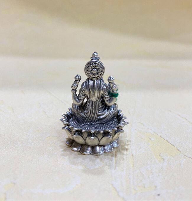 92.5 hallmarked silver antique Laxmi Idol - Image 2