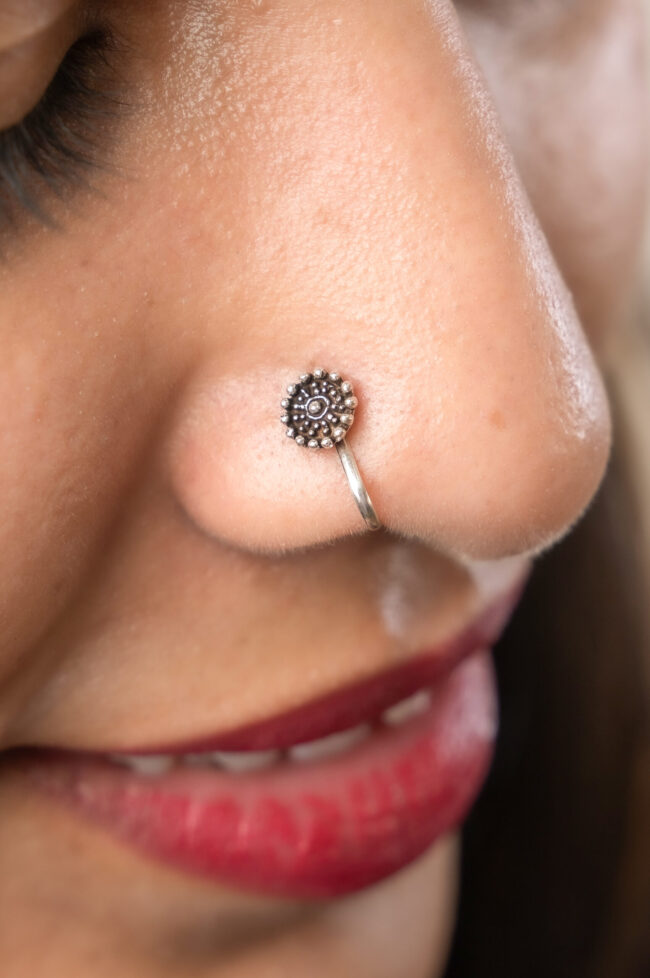 Pure Silver Oxidised phool nosepin
