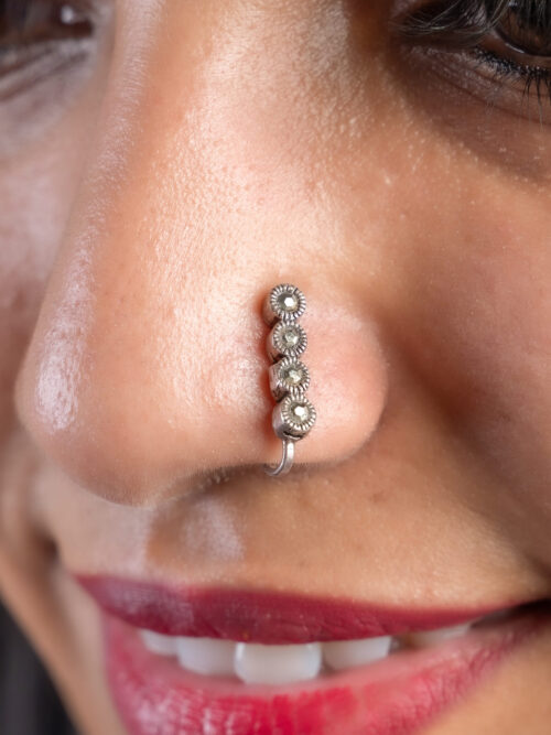 Pure Silver Connecting Round Oxidised Nath