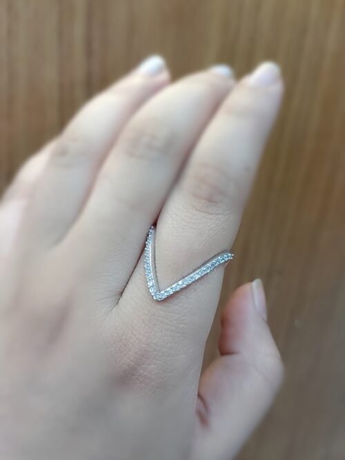 Pure Silver Stone Vanki Ring